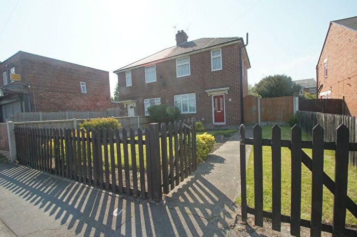 3 Bedroom Semi-Detached House For Sale In Deansgate, Ellesmere Port, Cheshire., CH65