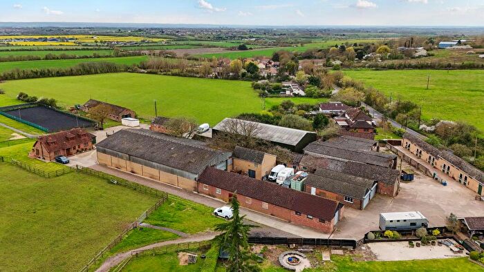 3 Bedroom Equestrian Facility For Sale In Solace & Sutton Hall Farms, Langdon Hills, Basildon, SS16