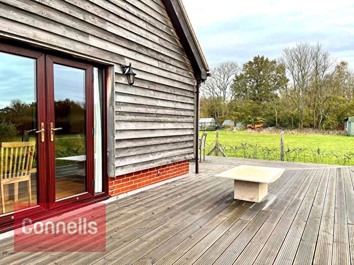 1 Bedroom Semi-Detached Bungalow To Rent In Oaklands Barn, RH13