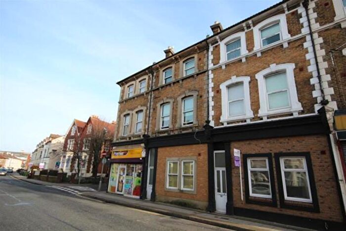 2 Bedroom Apartment To Rent In Stansted Road, PO5