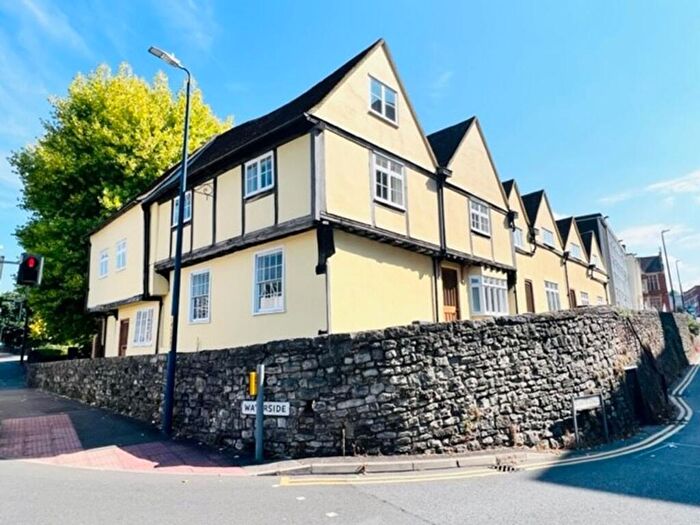 1 Bedroom Property To Rent In The Weavers, - Nelsons Yard, ME14