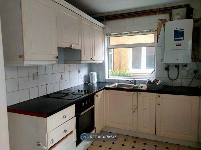 3 Bedroom Semi-Detached House To Rent In Beatty Road, Stanmore, HA7