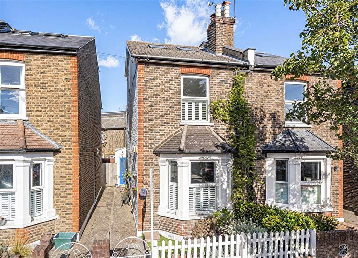 4 Bedroom Semi-Detached House For Sale In Somerset Road, Kingston Upon Thames, KT1
