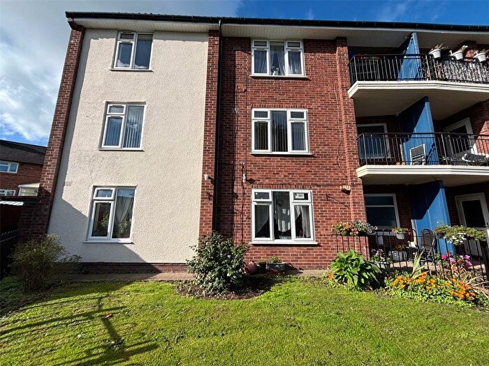 2 Bedroom Flat For Sale In Haybridge Road, Hadley, Telford, Shropshire, TF1