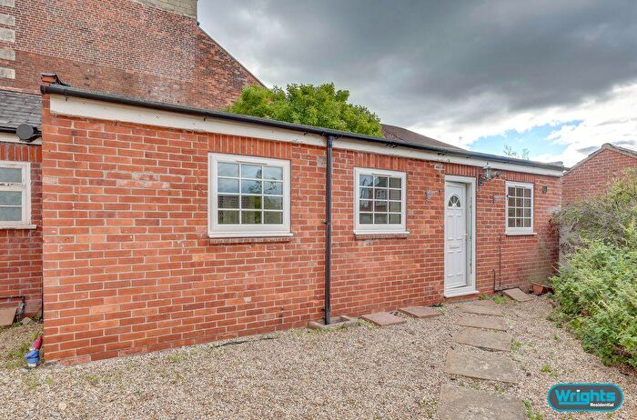 1 Bedroom Flat To Rent In The Halve, Trowbridge, BA14