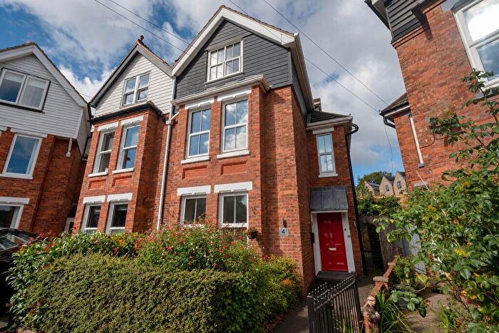 4 Bedroom Semi-Detached House For Sale In Radnor Park Gardens, Folkestone, CT19