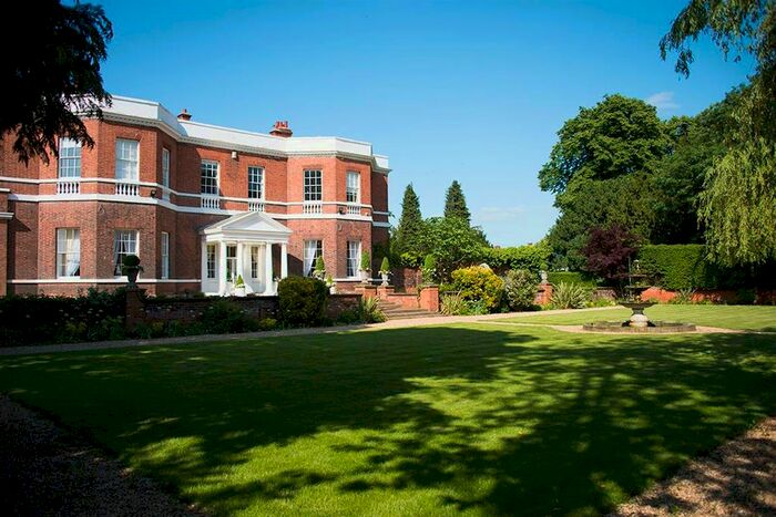 2 Bedroom Flat To Rent In South Parade, Doncaster, DN10