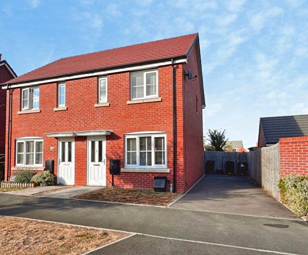 2 Bedroom Semi-Detached House For Sale In Parrott Close, Wellesbourne, Warwick, CV35