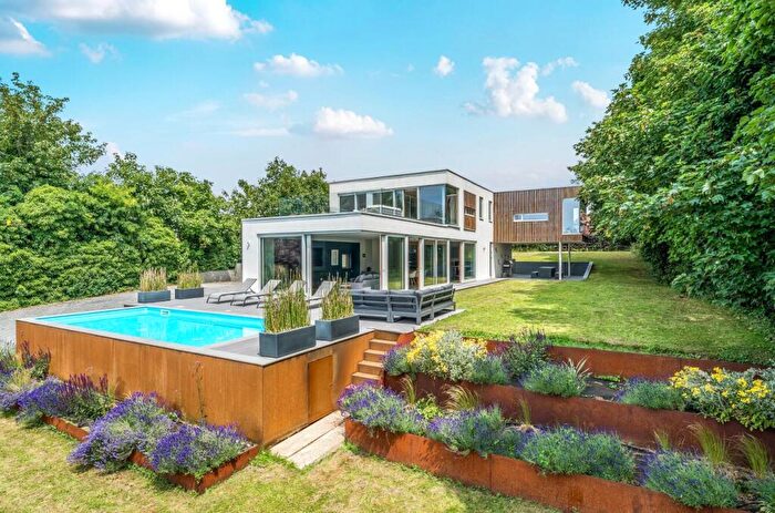 5 Bedroom Detached House For Sale In Architect-Designed Contemporary Residence - West Malling, ME19