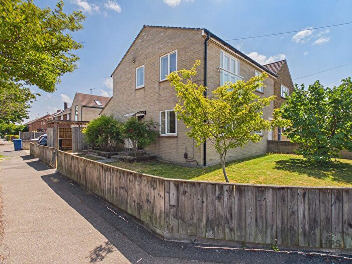 2 Bedroom Flat To Rent In Drayton Road, Cambridge, CB1