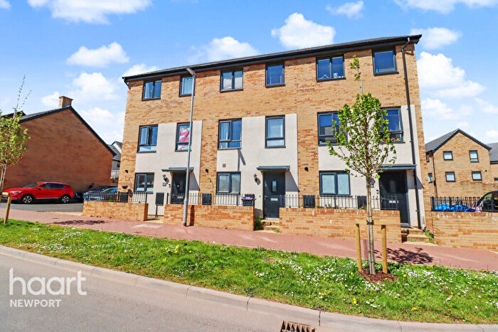 4 Bedroom Town House For Sale In Maes Y Nico, Cwmbran, NP44