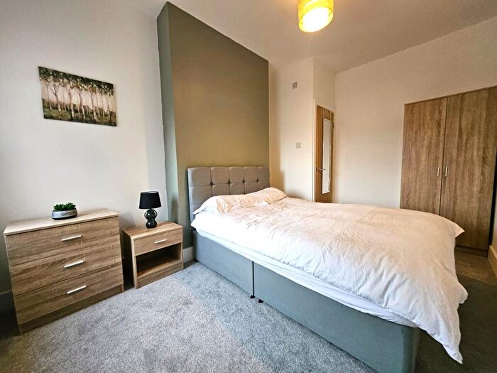 1 Bedroom Terraced House To Rent In Room, Bentley Road, Doncaster, DN5