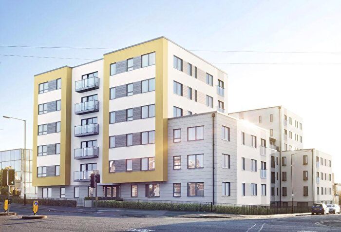 1 Bedroom Flat To Rent In *Furnished* West Central, Stoke Road, Slough, SL2