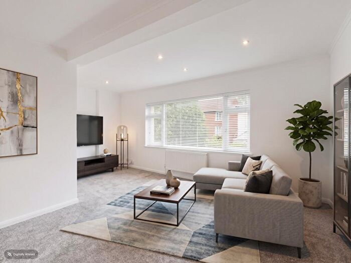 3 Bedroom Maisonette For Sale In St Leonards, Exeter, EX2