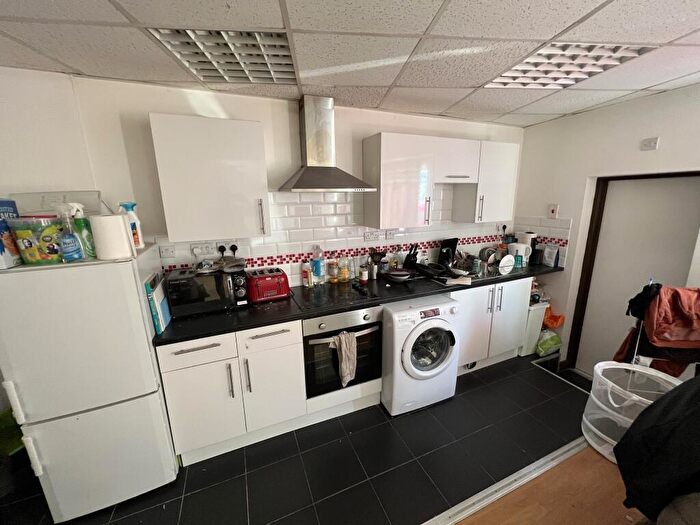 2 Bedroom Flat To Rent In Tennyson Road, SO17