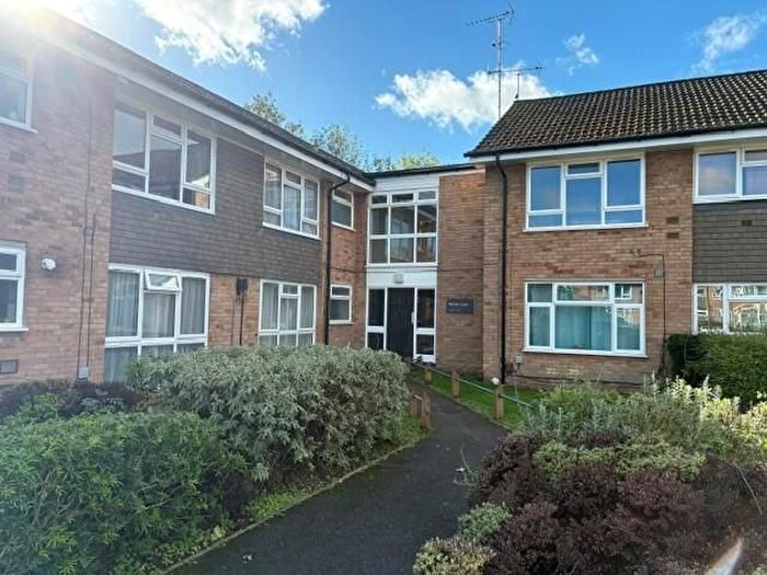 1 Bedroom Flat To Rent In Stag Lane, Chorleywood, Rickmansworth, WD3