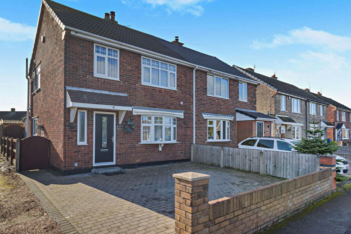 3 Bedroom Semi-Detached House For Sale In Chestnut Avenue, Doncaster, DN3