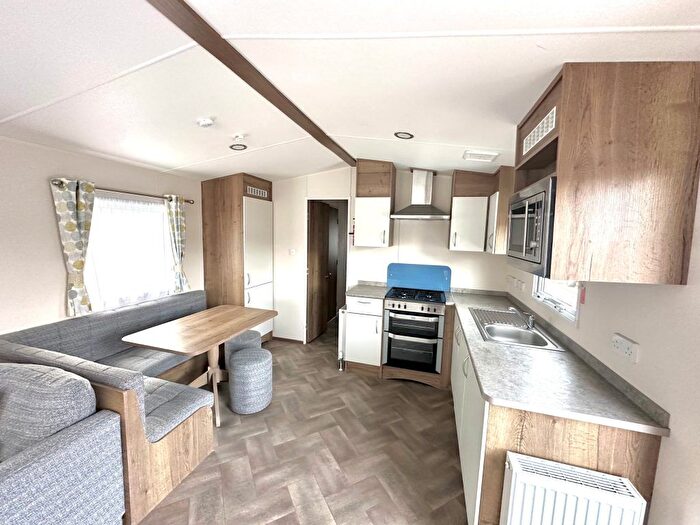 3 Bedroom Park Home For Sale In Braunton Road, Ashford, Barnstaple, EX31
