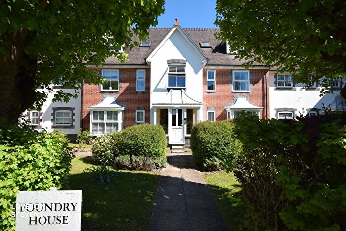 2 Bedroom Flat For Sale In Foundry House, Hungerford, RG17