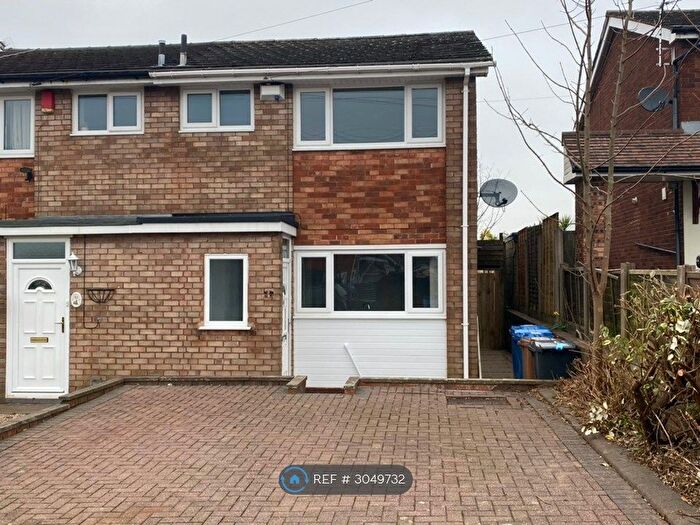 3 Bedroom End Of Terrace House To Rent In Summerfield Road, Burntwood, WS7