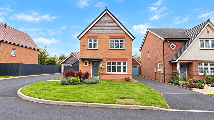 3 Bedroom Detached House For Sale In Dunlin Grove, Banks, Southport, Lancashire, PR9