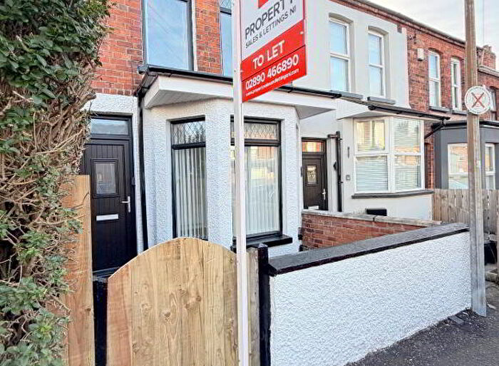 2 Bedroom Mid Terraced House To Rent In Edinburgh Street, Belfast, BT9