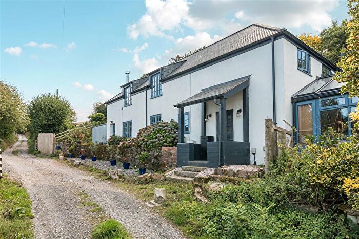 3 Bedroom Detached House For Sale In Whitestone, Exeter, EX4
