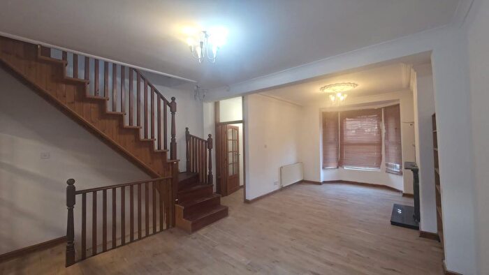 2 Bedroom Terraced House To Rent In Byrom Street, Altrincham, WA14