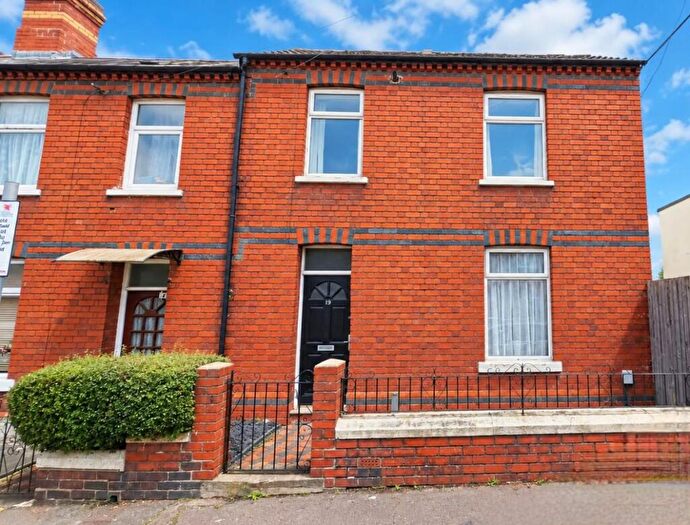 2 Bedroom Terraced House For Sale In Gwennyth Street, Cathays, Cardiff, CF24