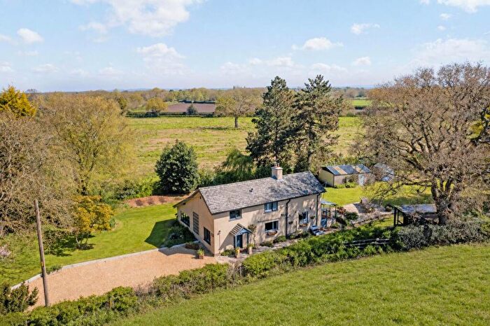 3 Bedroom Detached House For Sale In Cross Lane, Kermincham, CW12