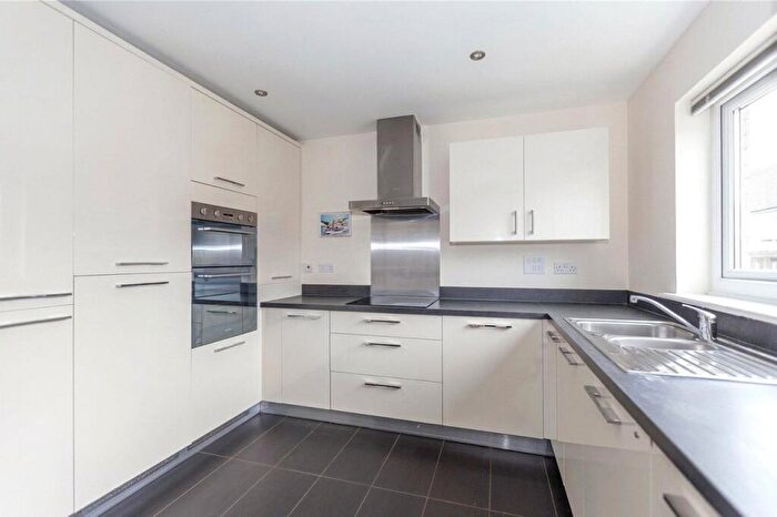 6 Bedroom Semi-Detached House To Rent In Hatton Road, Cheswick Village, Bristol, BS16