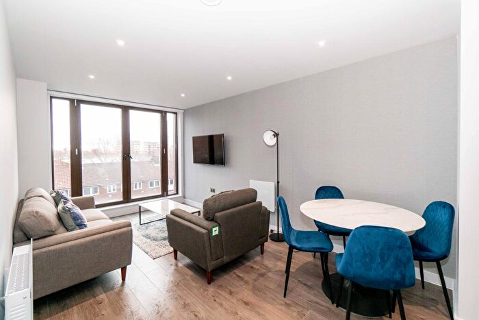 2 Bedroom Apartment To Rent In Crump Street, Liverpool, L1