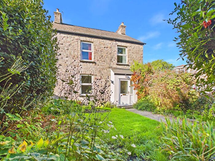 4 Bedroom Detached House For Sale In High Street, Llantwit Major, CF61