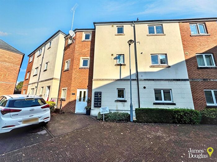 2 Bedroom Flat For Sale In Fosmaen House, Golden Mile View, Newport, NP20