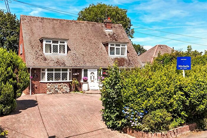 4 Bedroom Bungalow For Sale In Gore Road, New Milton, Hampshire, BH25