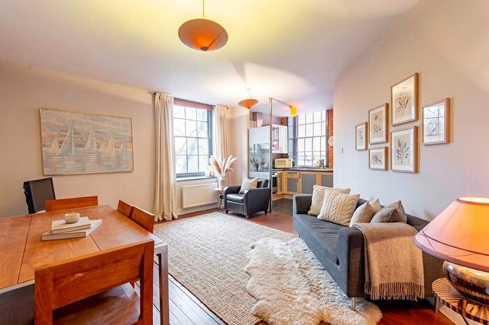 1 Bedroom Apartment For Sale In Stone Yard, Hollowstone, Nottingham, Nottinghamshire, NG1