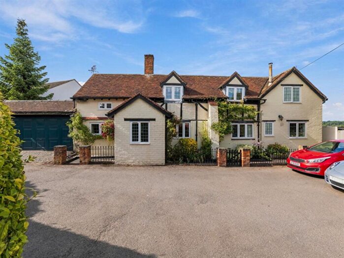 4 Bedroom Detached House For Sale In Middletown, Moreton Morrell, Warwick, CV35