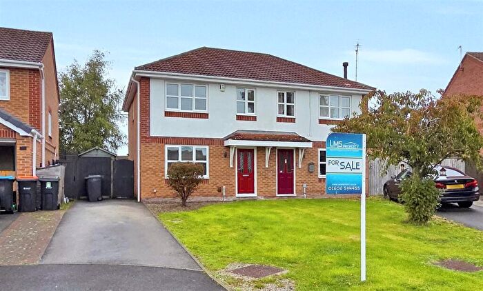 3 Bedroom Semi-Detached House For Sale In Millbrook Close, Winsford, CW7