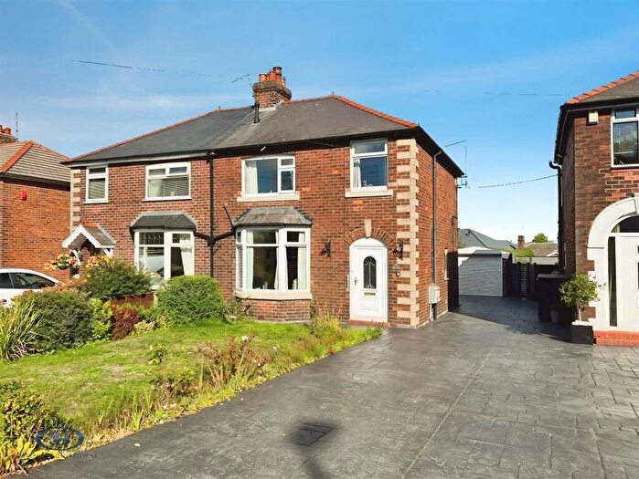 3 Bedroom Semi-Detached House For Sale In Giantswood Lane, Congleton, CW12