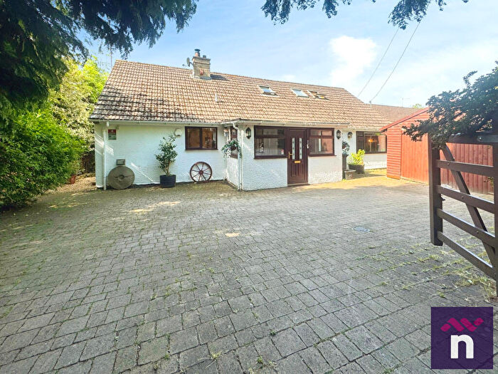 3 Bedroom Detached Bungalow For Sale In Potters Hill, Crockerton, BA12