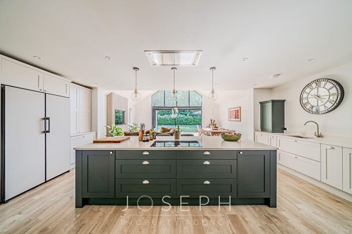4 Bedroom Detached Bungalow For Sale In Old Norwich Road, Ipswich, IP1