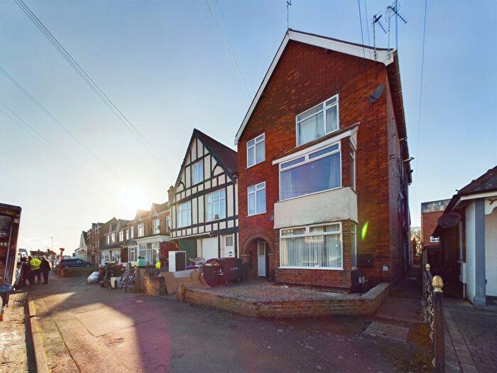 1 Bedroom Apartment To Rent In Drummond Road, Skegness, Lincolnshire, PE25