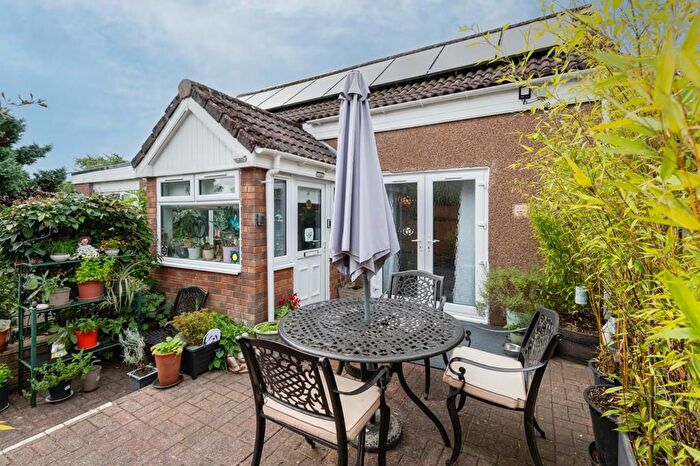 2 Bedroom Detached House For Sale In Mossgreen Street, (Behind No.), Kelty, KY4