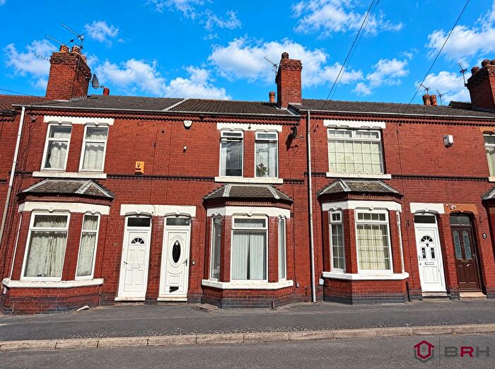 5 Bedroom Terraced House For Sale In Earlesmere Avenue, Doncaster, DN4