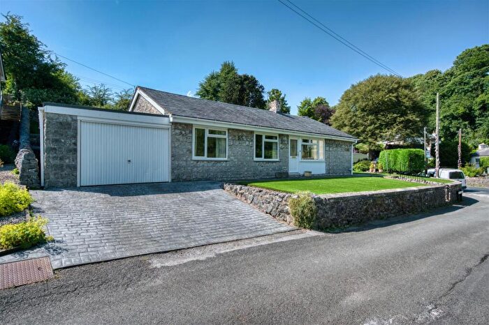 3 Bedroom Detached Bungalow For Sale In Black Tor Road, Bonsall, Matlock, DE4
