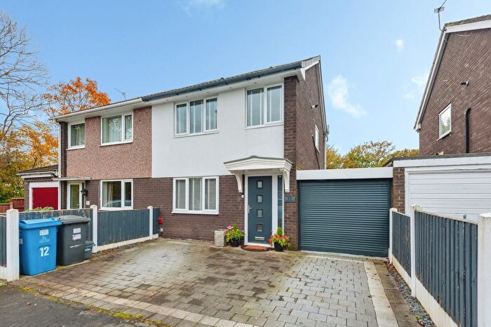 3 Bedroom Semi-Detached House For Sale In Thirsk Close, Runcorn, Cheshire, WA7
