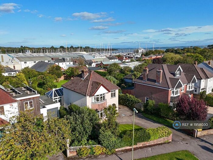 3 Bedroom Detached House To Rent In Queen Katherine Road, Lymington, SO41