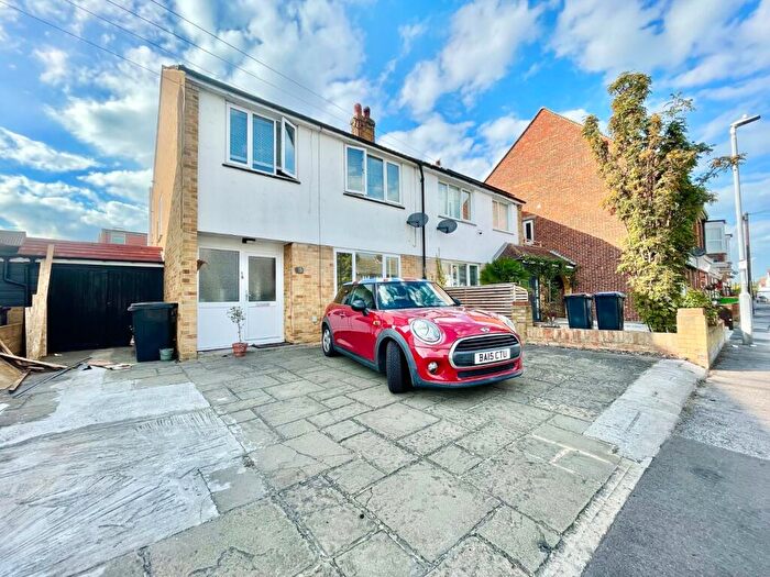3 Bedroom Semi-Detached House To Rent In High Street, Garlinge, Margate, Kent, CT9