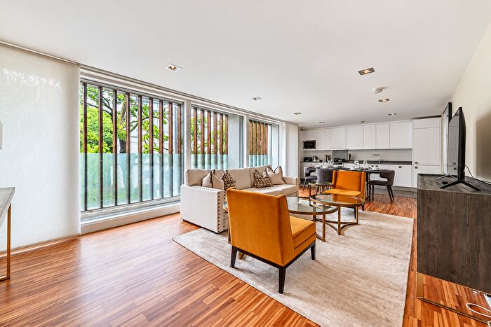 2 Bedroom Flat To Rent In Fulham Road, London, SW3