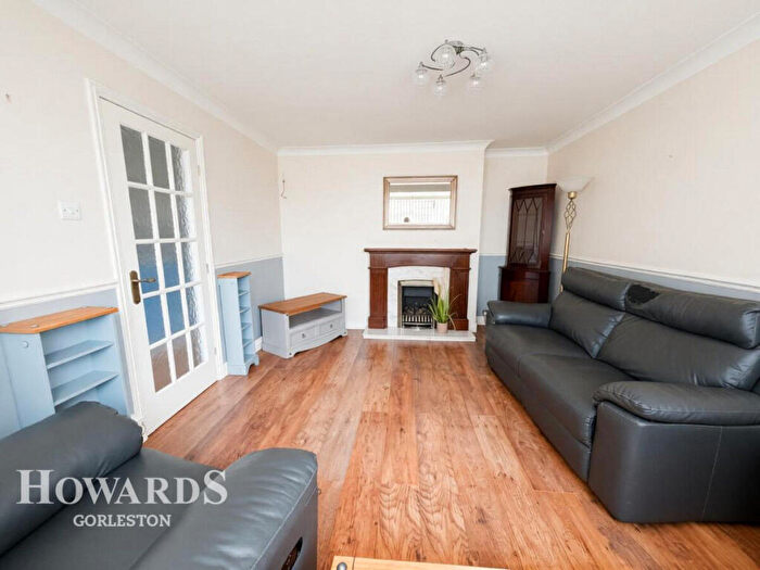 2 Bedroom Flat For Sale In Empress Road, Great Yarmouth, NR31